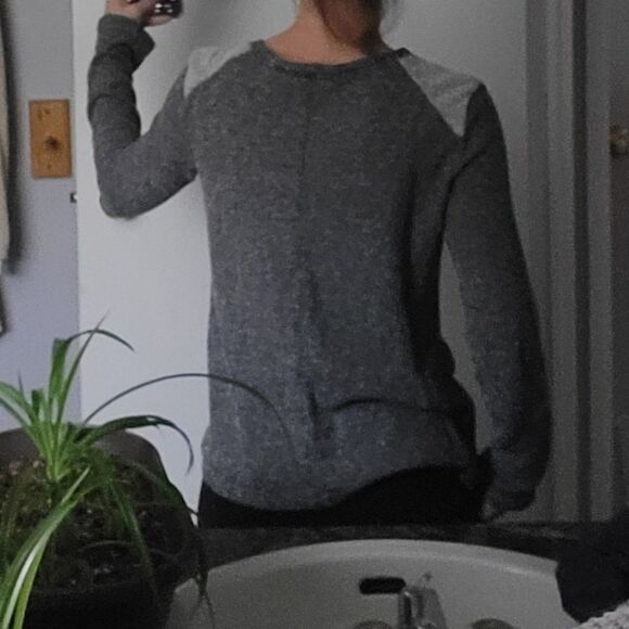 BB Dakota sz L Gray Long-Sleeve Pullover - Picture 6 of 6